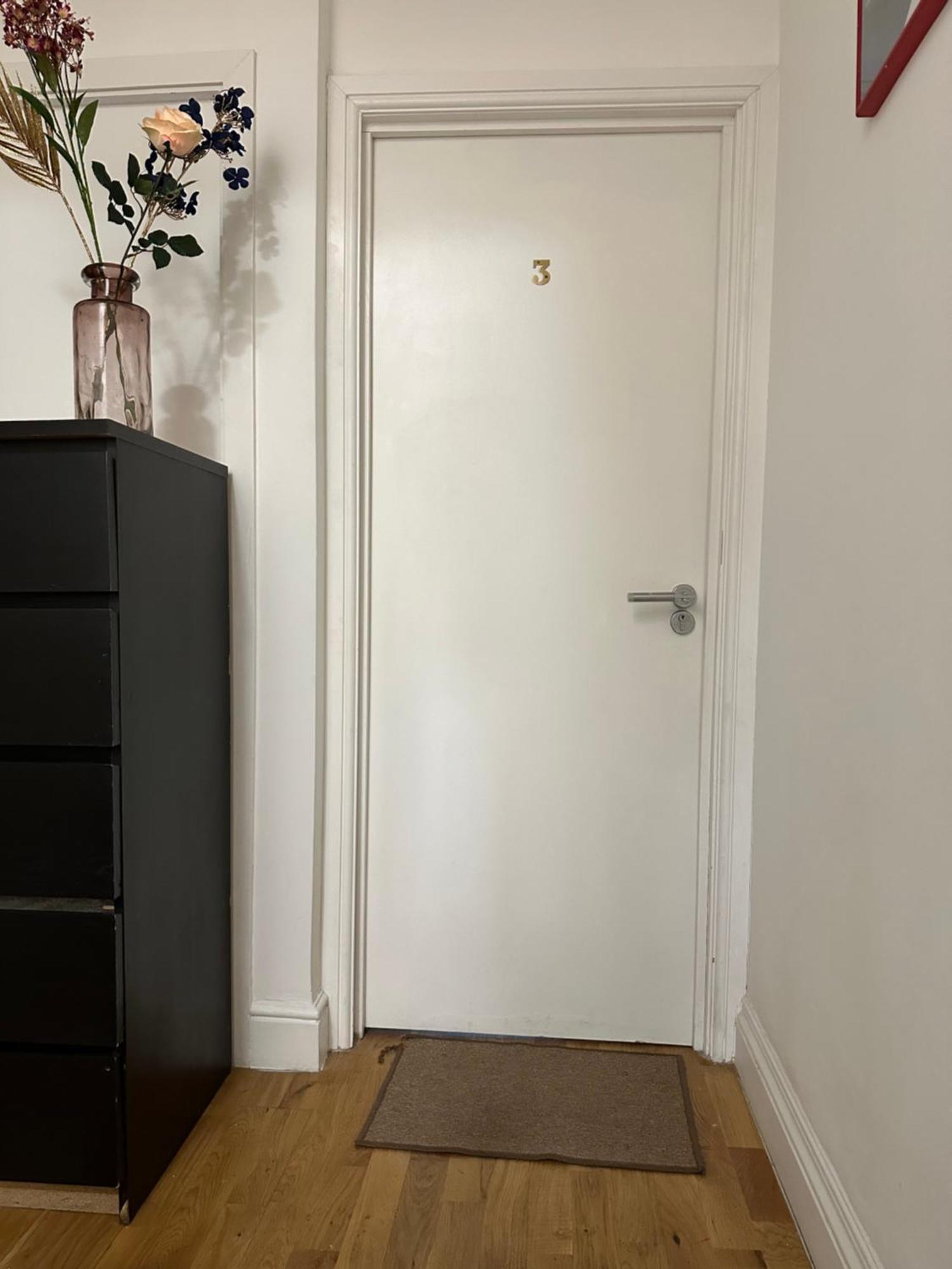 Stunning One Bedroom Studio Flat Londra Exterior foto